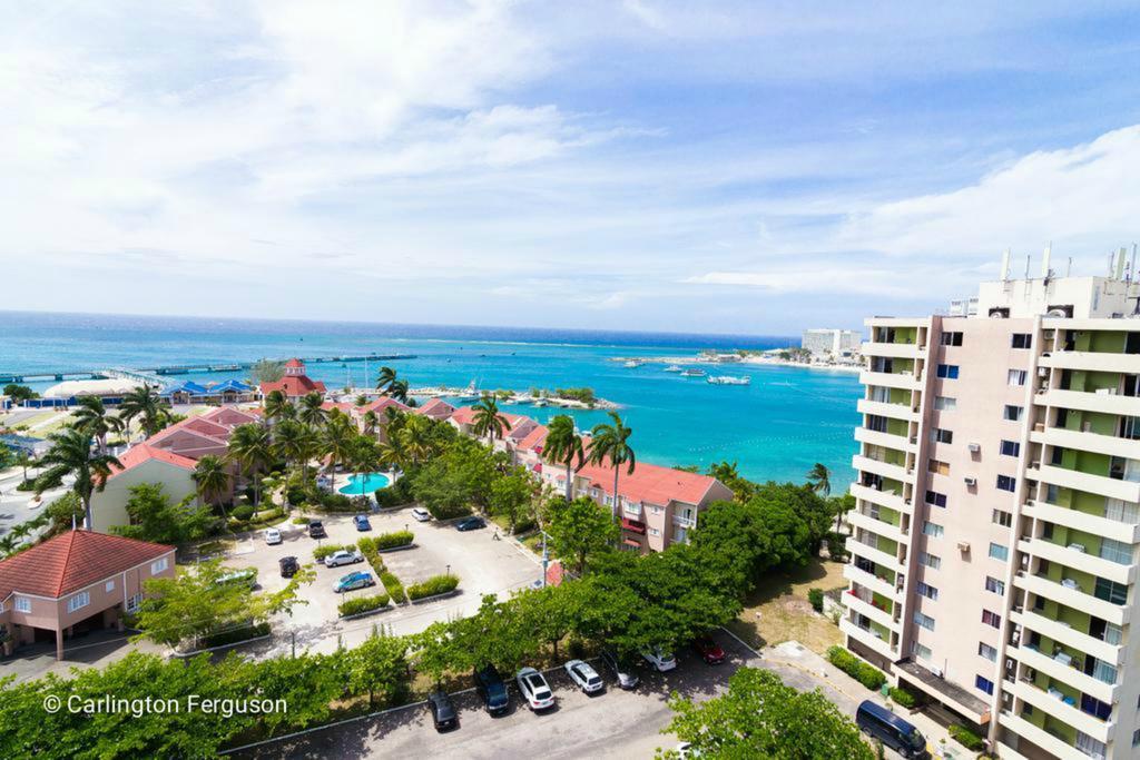Fisherman'S Point Beach-Front Condomania Ocho Rios Exteriör bild